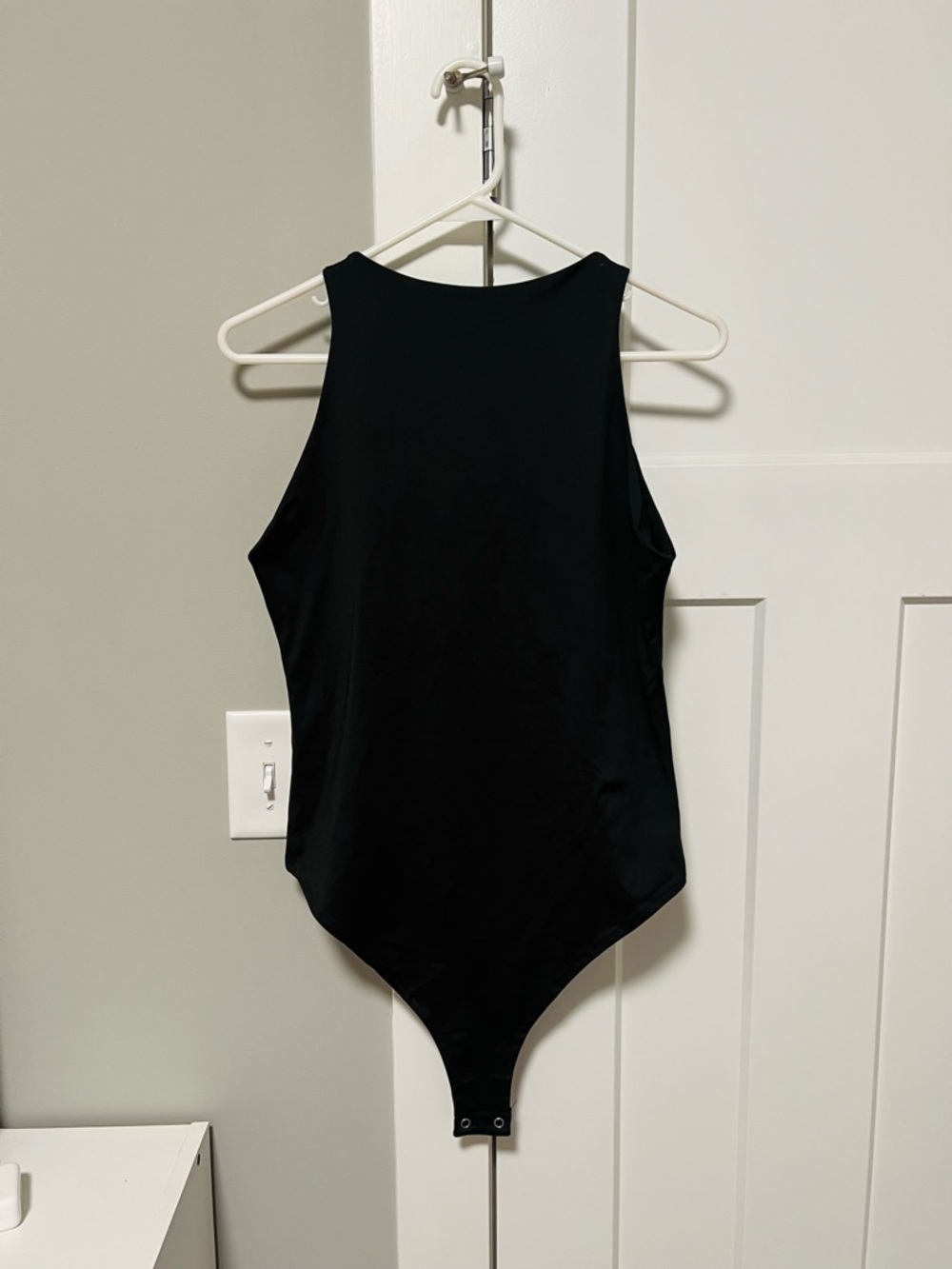 ReoRia Black Crewneck Sleeveless Bodysuit - Picture 3 of 3